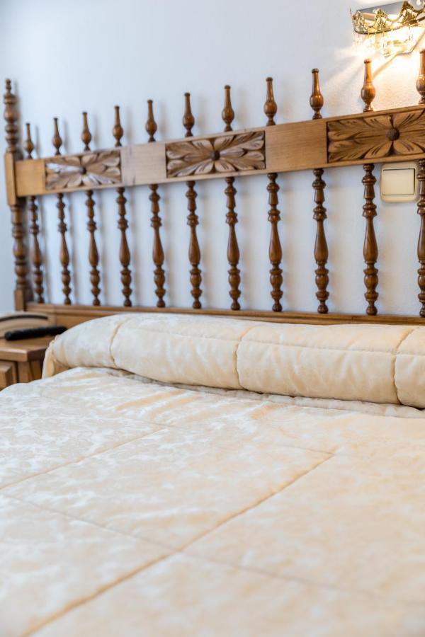 Hostal Санто-Доминго-де-Силос Экстерьер фото